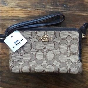 Coach wristlet NEW WITH TAGS